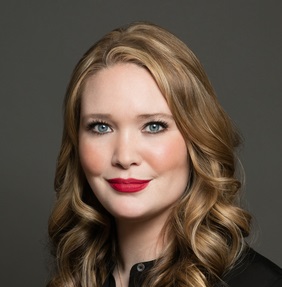 Sarah J. Maas
